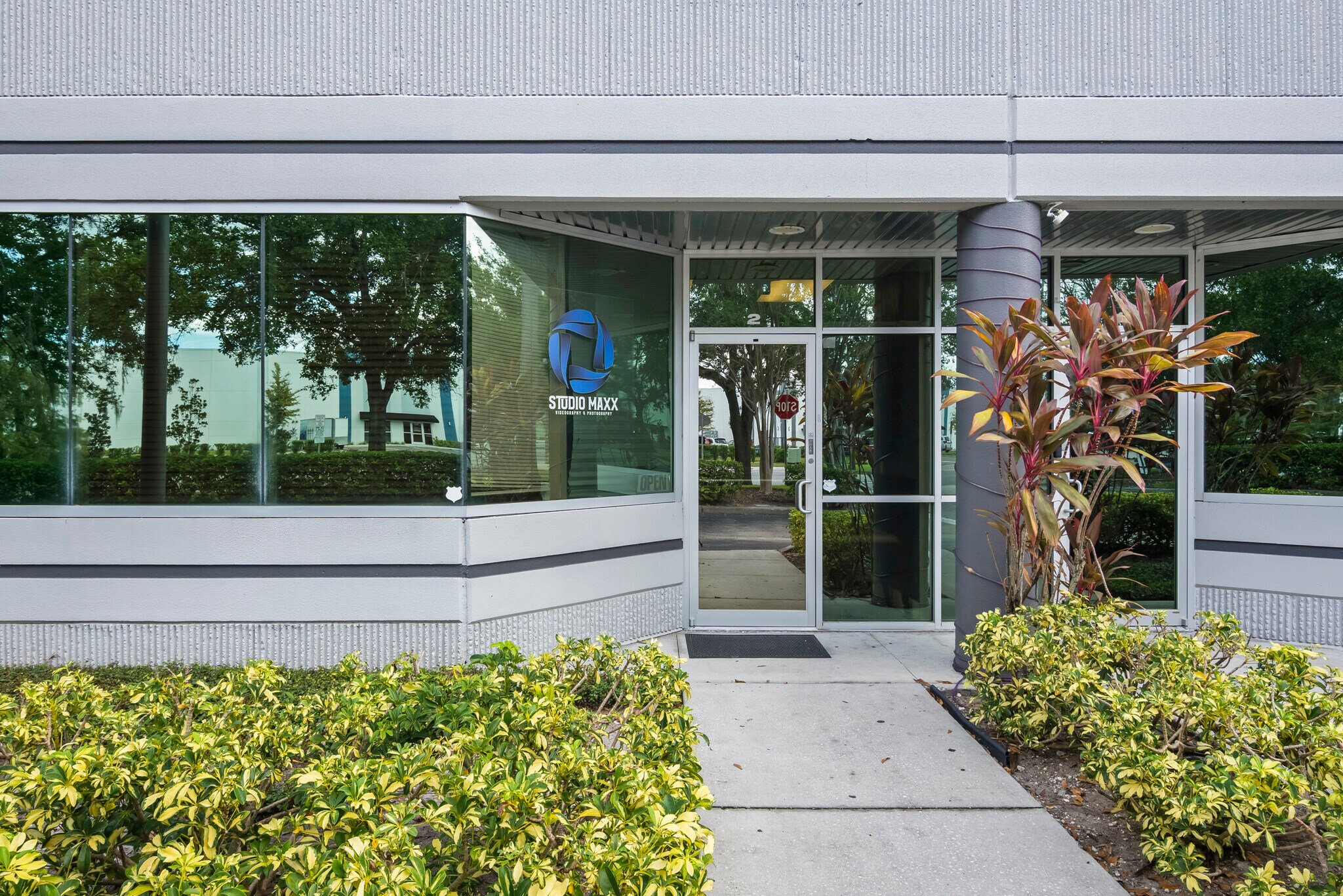 7901 Kingspointe Pky, Orlando, FL for lease Building Photo- Image 1 of 3