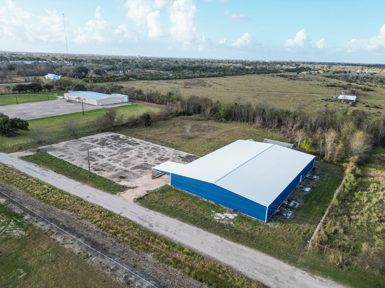 149 County Road 216, Bay City, TX for sale - Building Photo - Image 1 of 34