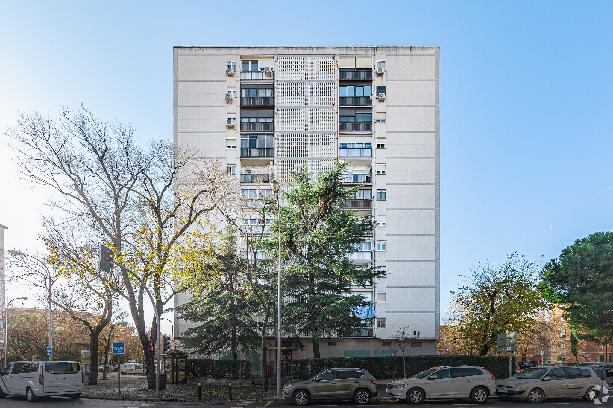 Calle de Blas Cabrera, 54, Madrid, Madrid for sale Primary Photo- Image 1 of 1