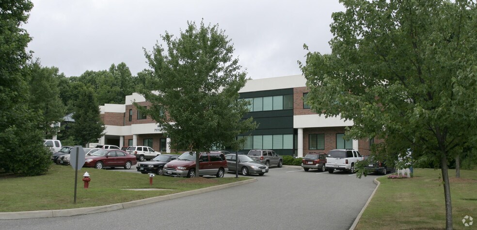 3901 Treyburn Dr, Williamsburg, VA for lease - Building Photo - Image 2 of 4