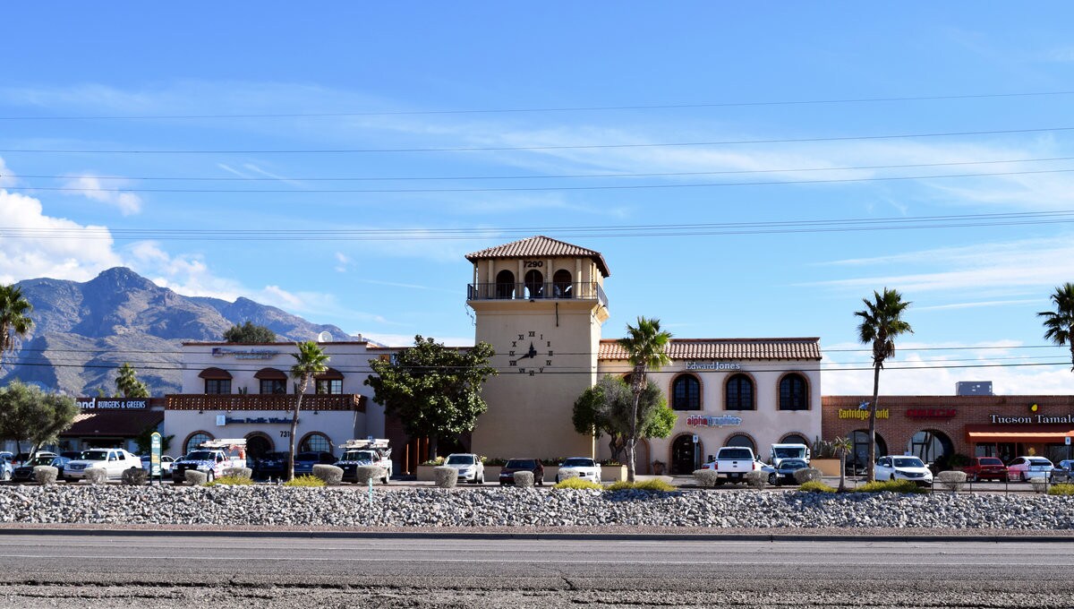 7250-7356 N Oracle Rd, Tucson, AZ for lease Building Photo- Image 1 of 10