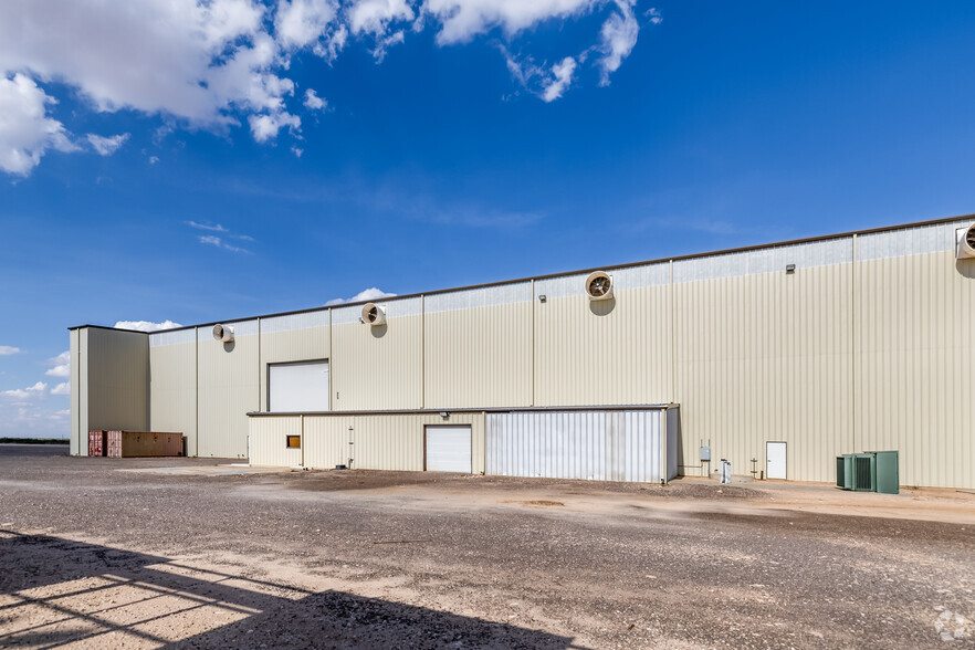 9504 W County Road 127, Midland, TX for lease - Building Photo - Image 2 of 13