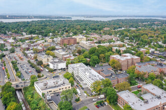 1 Linden Pl, Great Neck, NY - aerial  map view