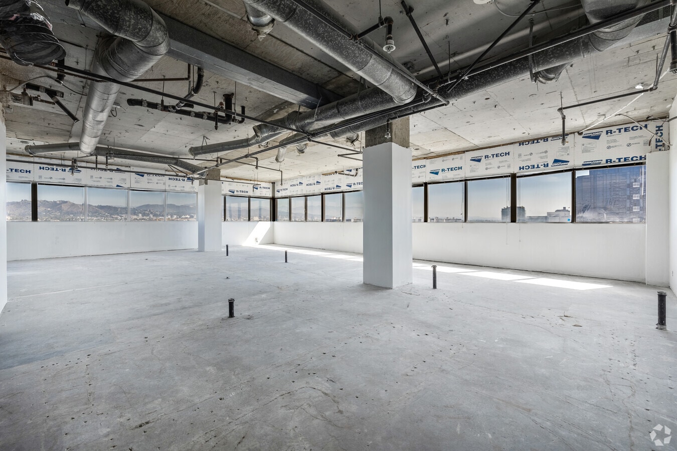 6200 Wilshire Blvd, Los Angeles, CA 90048 - Unit #1610 -  - Interior Photo - Image 1 of 2