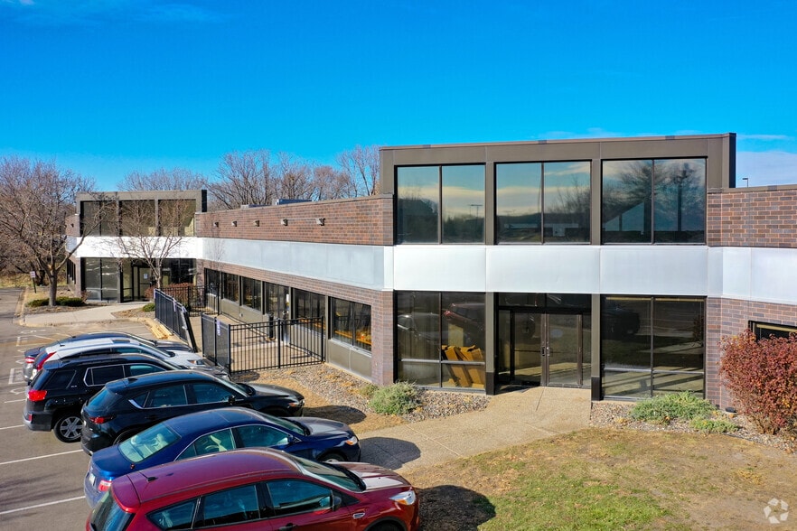 6701 Parkway Cir, Brooklyn Center, MN for sale - Building Photo - Image 1 of 1