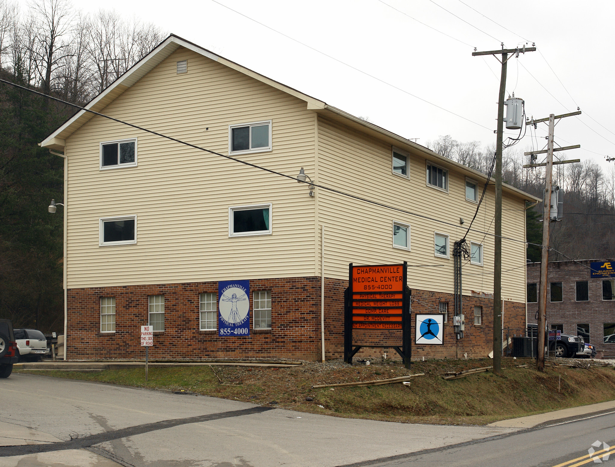 384 Main St, Chapmanville, WV for sale Primary Photo- Image 1 of 22