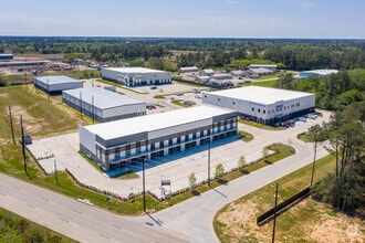13939 Service Center Dr, Tomball, TX - AERIAL  map view