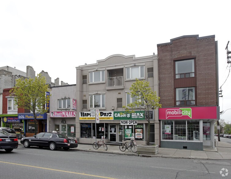 2133 Danforth Ave, Toronto, ON for sale - Primary Photo - Image 1 of 1