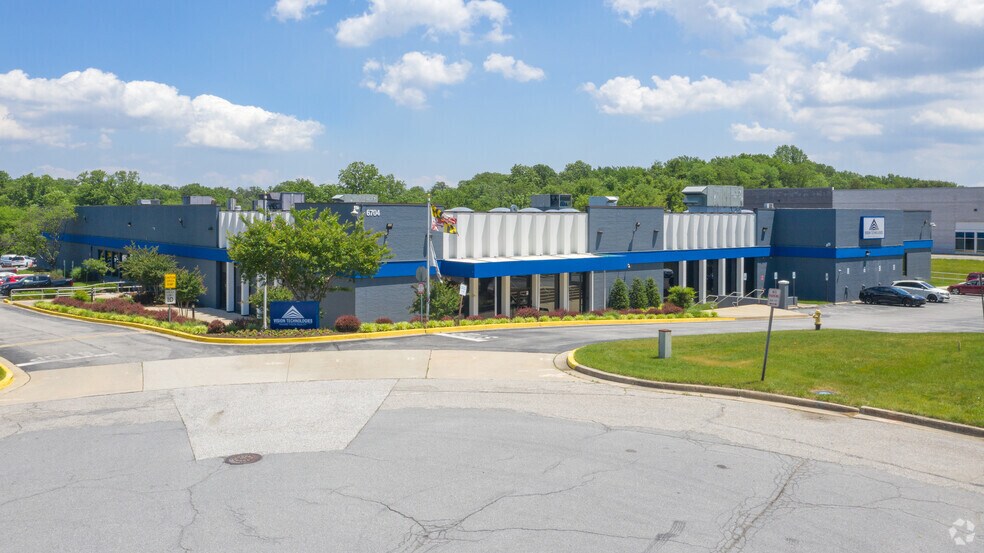 6704 Curtis Ct, Glen Burnie, MD for sale - Primary Photo - Image 1 of 1