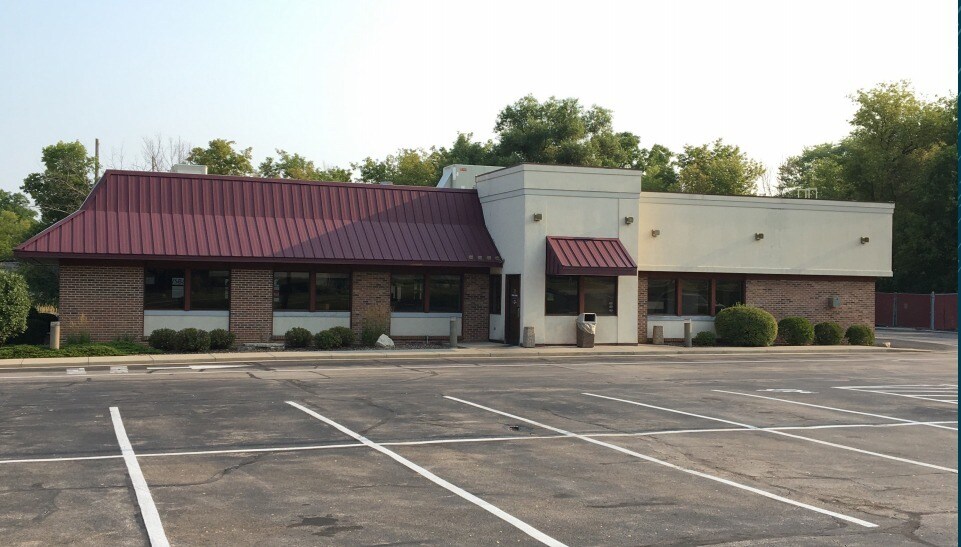 927 S Main St, Fond Du Lac, WI for sale Primary Photo- Image 1 of 1