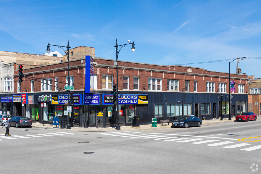 2400-2402 W Devon Ave, Chicago, IL for lease - Building Photo - Image 1 of 3