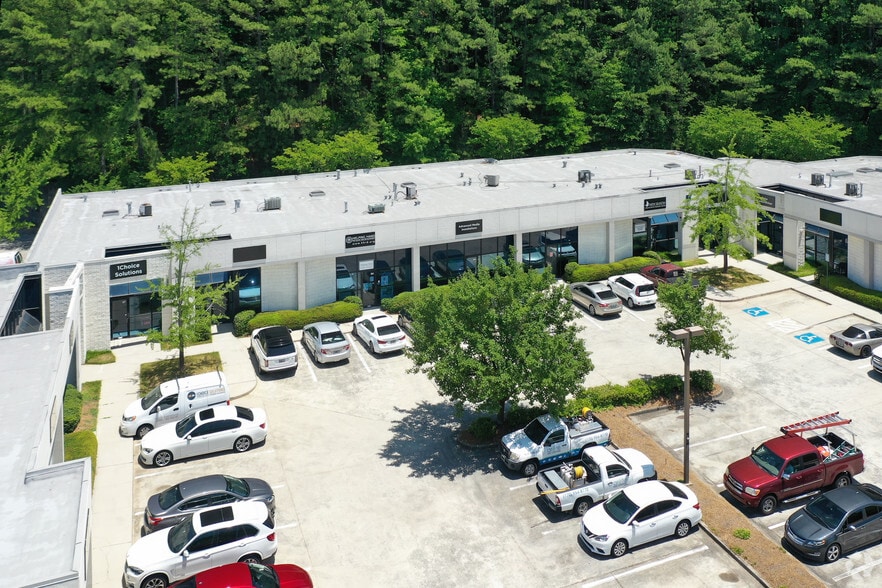 6500 McDonough Dr, Norcross, GA for lease - Building Photo - Image 2 of 4