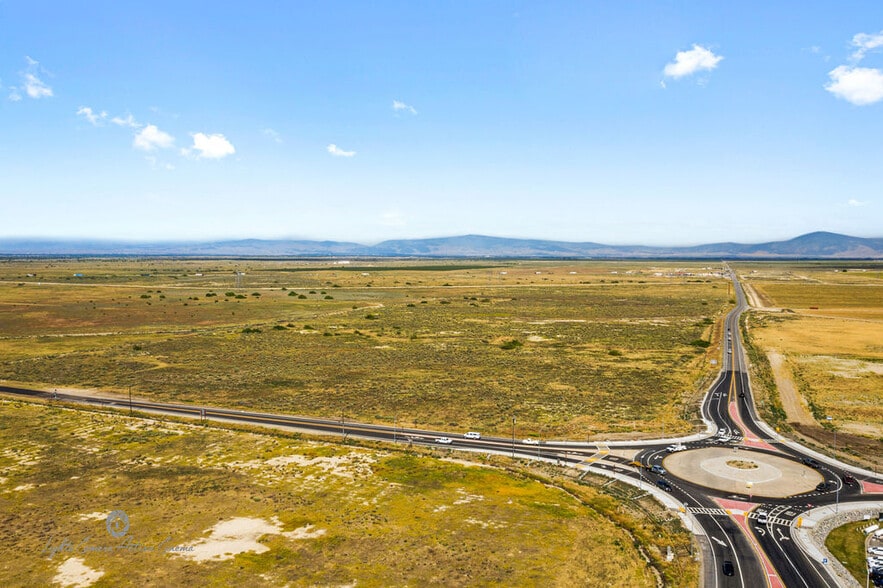 Hwy 119 & 43, Bakersfield, CA for sale - Primary Photo - Image 1 of 14