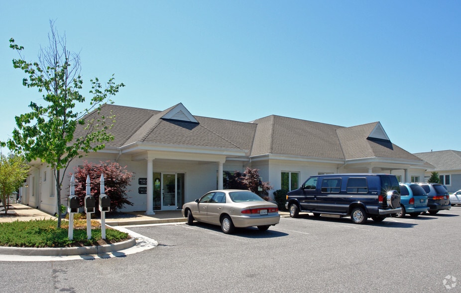 2929 Polo Pky, Midlothian, VA for lease - Building Photo - Image 2 of 4