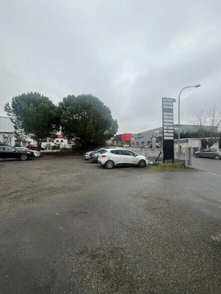 Office in Balma for lease - Building Photo - Image 2 of 5