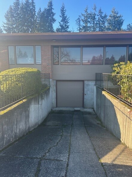 6016-6026 204th St SW, Lynnwood, WA for lease - Building Photo - Image 2 of 10