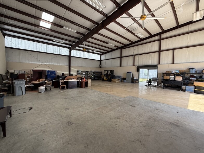 8152 Spring Cypress Rd, Spring, TX for sale - Building Photo - Image 2 of 23