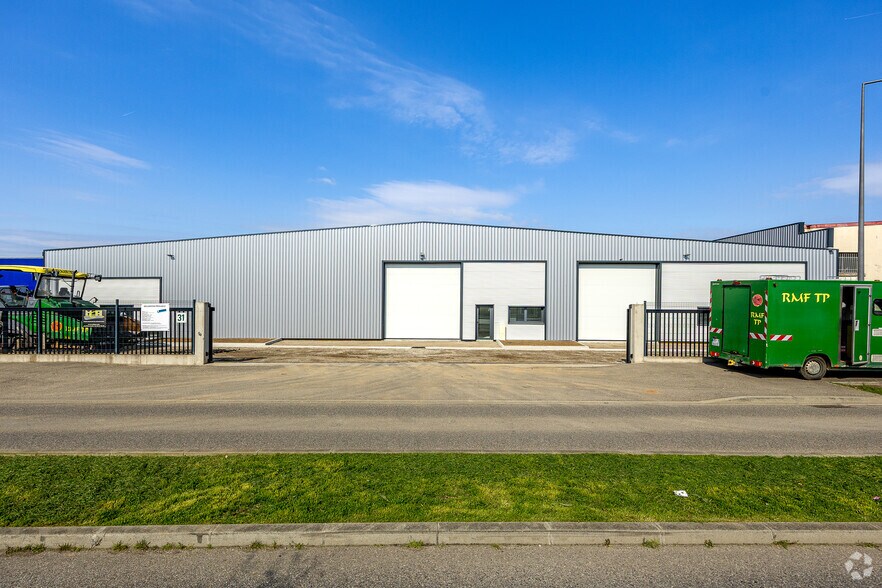 Flex in Genas for lease - Building Photo - Image 2 of 3
