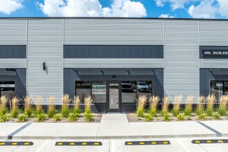 3800 SE Beisser Dr, Grimes, IA for lease Building Photo- Image 1 of 7