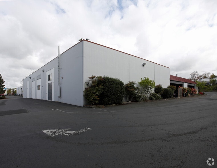 6540 SW Fallbrook Pl, Beaverton, OR for sale - Building Photo - Image 3 of 5