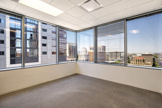 1 E Washington St, Phoenix, AZ for lease Interior Photo- Image 2 of 5