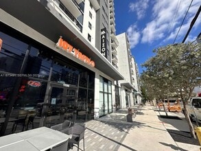 221 SW 12th St, Miami, FL for lease Building Photo- Image 2 of 11