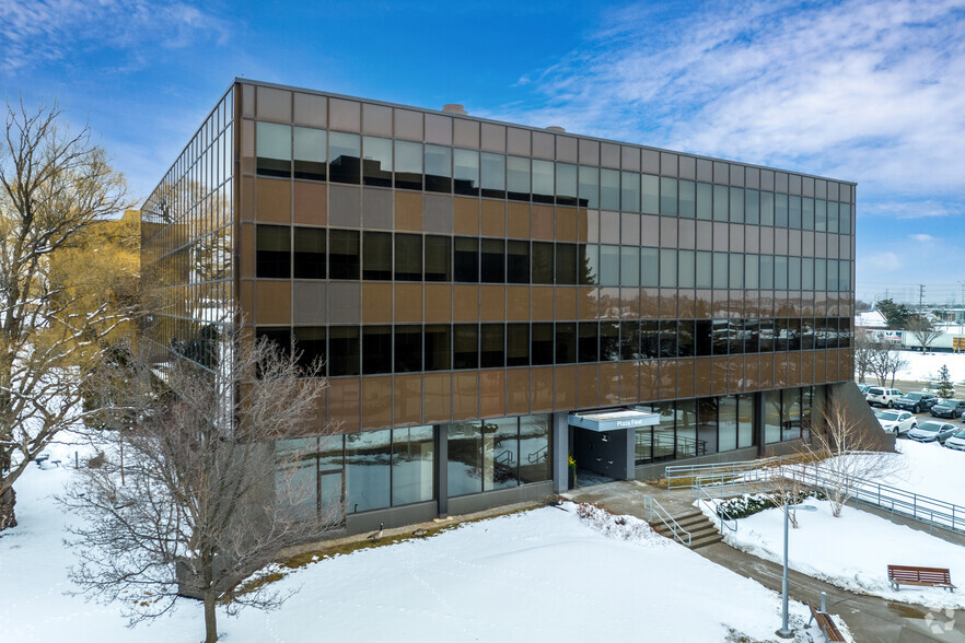 2000 Argentia Rd, Mississauga, ON for lease - Building Photo - Image 1 of 5