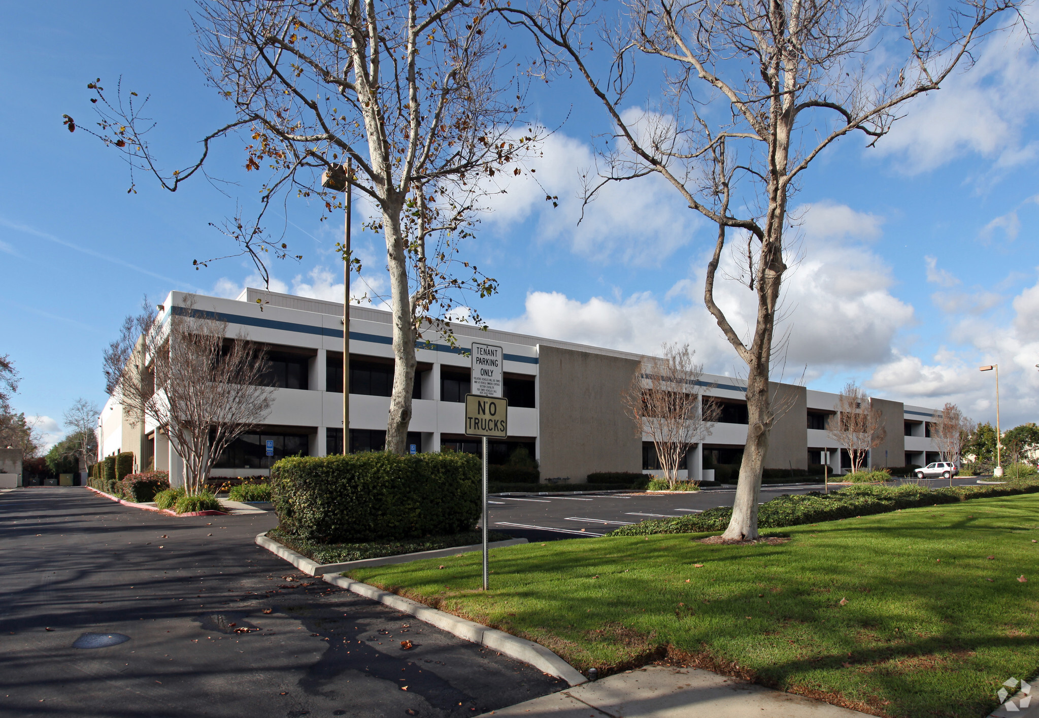 741-747 Calle Plano, Camarillo, CA for sale Primary Photo- Image 1 of 1