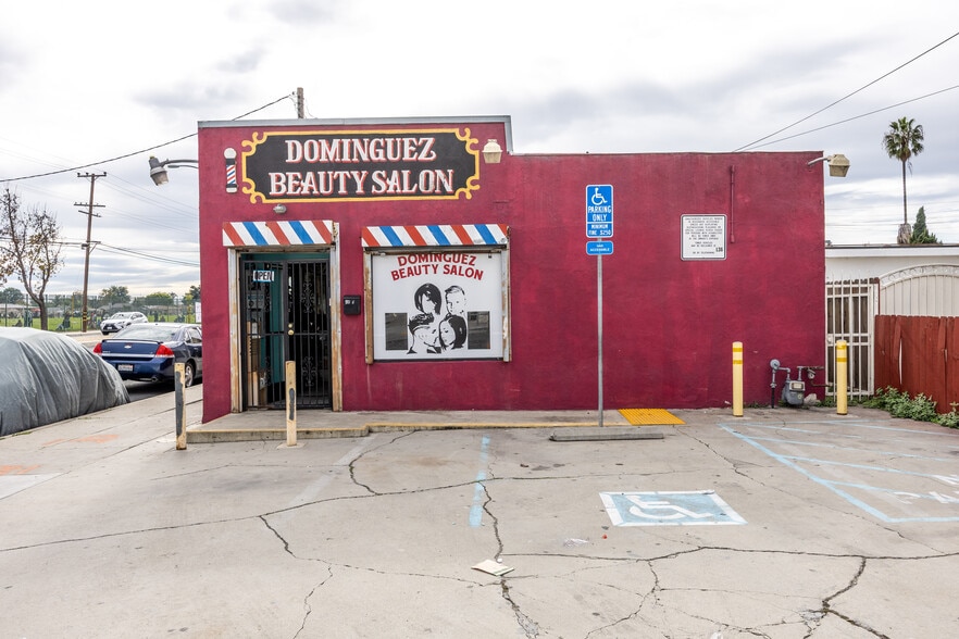 911 N Wilmington Ave, Compton, CA for sale - Building Photo - Image 3 of 10