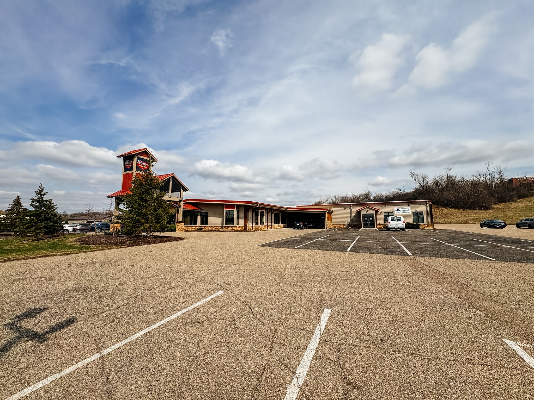 1233 4th St S, Cannon Falls, MN for lease Building Photo- Image 1 of 5
