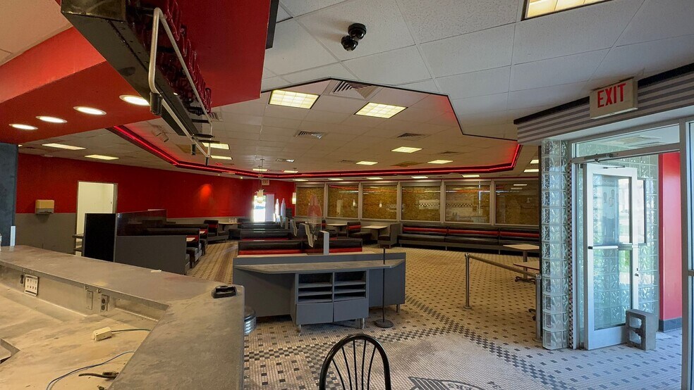 2441 S Hamilton Rd, Columbus, OH for lease - Building Photo - Image 3 of 45