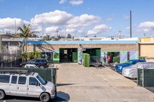 435 Venture St, Escondido CA - Warehouse