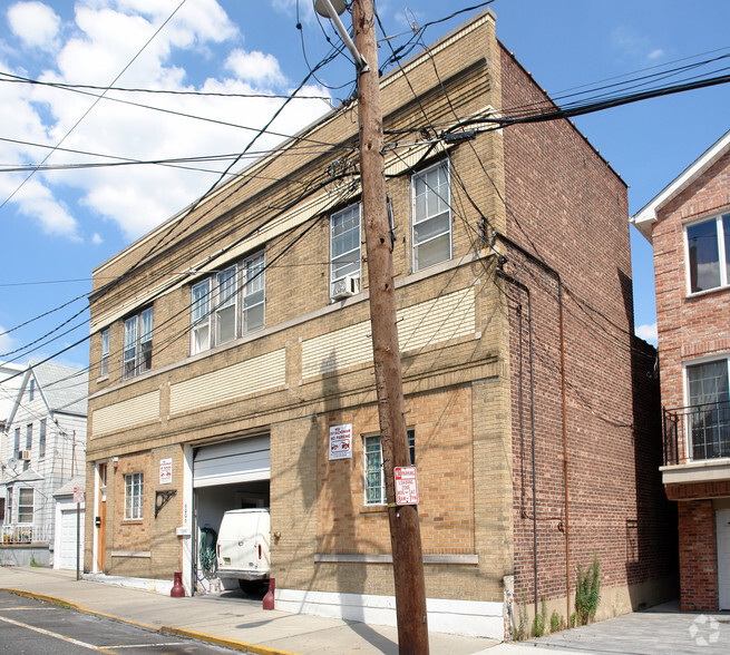 6006-6008 Polk St, West New York, NJ for lease - Primary Photo - Image 1 of 5