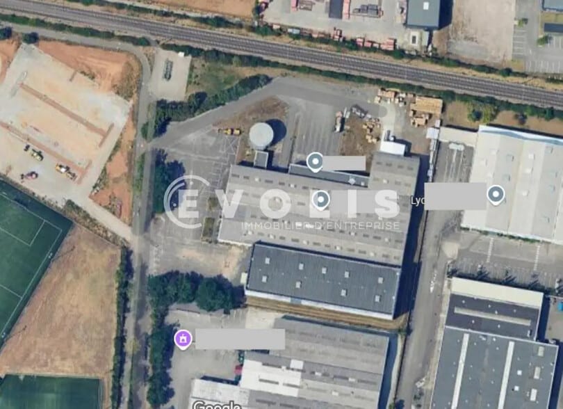 Flex in Meyzieu for sale - Building Photo - Image 2 of 14