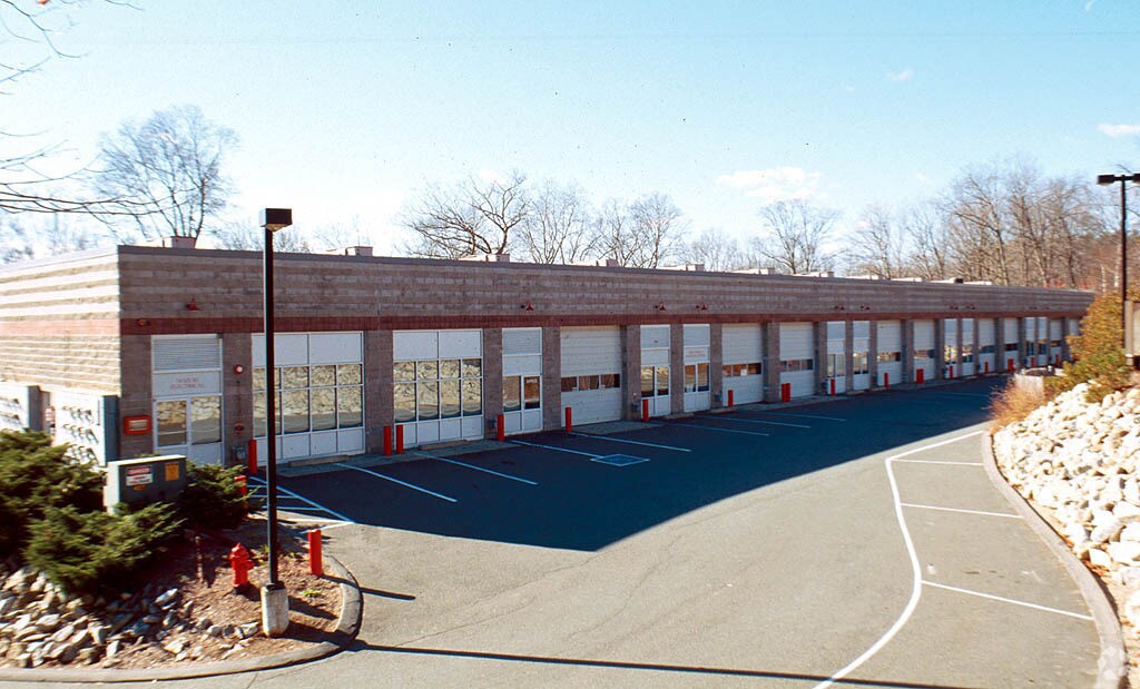 100 Ferncroft Rd, Danvers, MA 01923 Ferncroft Ind Condominiums