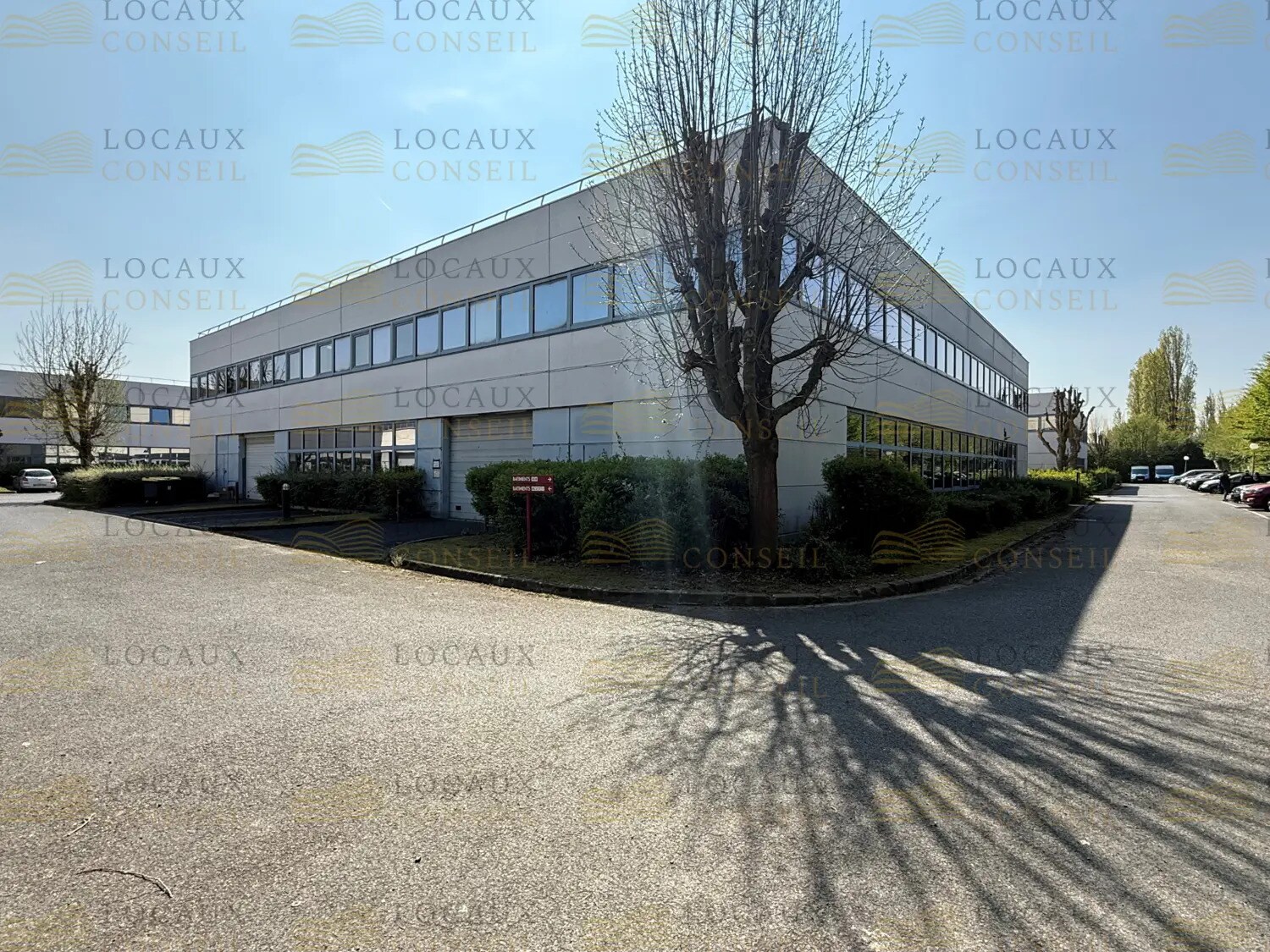 Flex in Roissy-en-France for lease Building Photo- Image 1 of 13