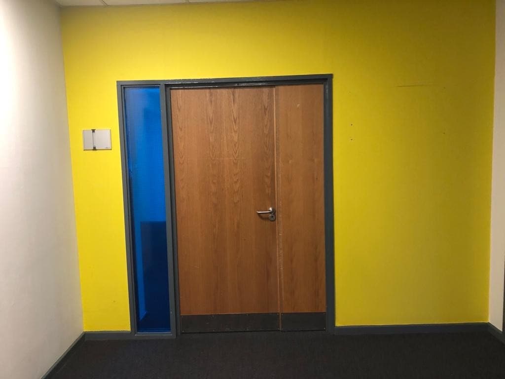 Huddersfield Rd, Oldham for lease Interior Photo- Image 1 of 5