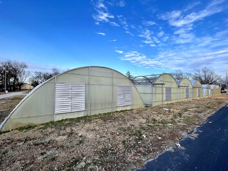 805 Pomeroy St, Blue Rapids, KS for sale - Primary Photo - Image 1 of 1