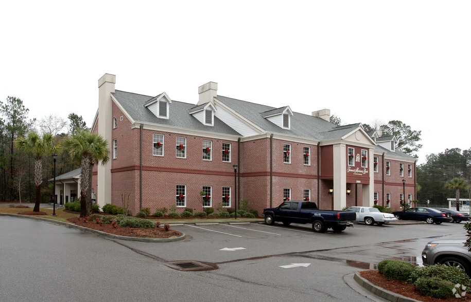 2900 N Main St, Moncks Corner, SC for lease - Building Photo - Image 2 of 8