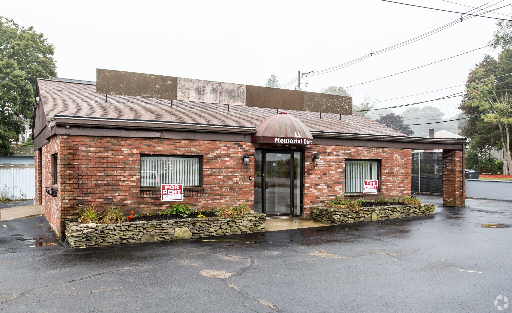 11 Memorial Dr, Avon, MA for sale Primary Photo- Image 1 of 1