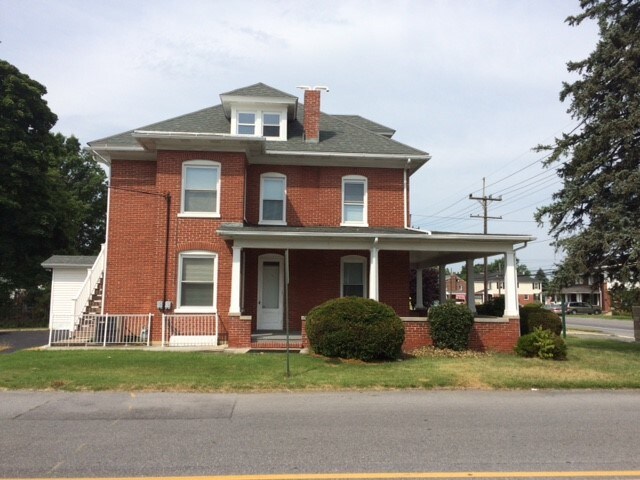 17439 Virginia Ave, Hagerstown, MD for sale Primary Photo- Image 1 of 1