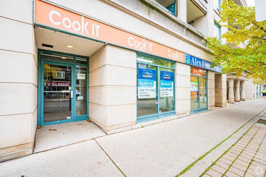 1813-1815 Queen St E, Toronto, ON for lease - Building Photo - Image 3 of 3