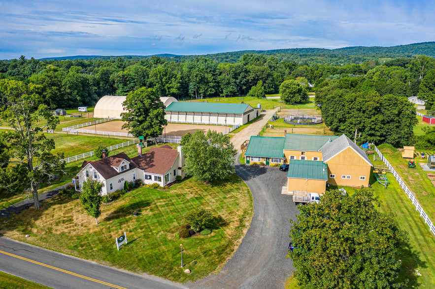 31 Wells Rd, Granby, CT for sale - Building Photo - Image 1 of 1