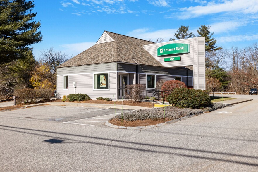 155 Bridge St, Pelham, NH for lease - Building Photo - Image 1 of 11