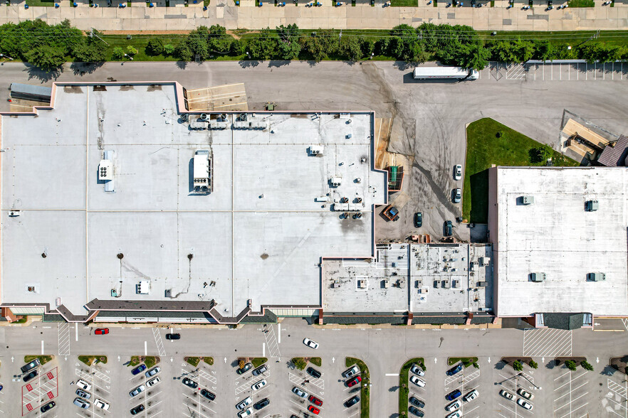 1920-1988 Zumbehl Rd, Saint Charles, MO for lease - Aerial - Image 3 of 4