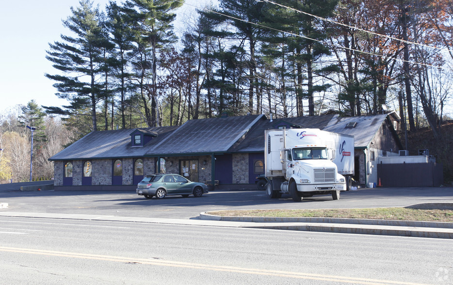 490 Pittsfield Rd, Lenox, MA for lease - Building Photo - Image 2 of 3