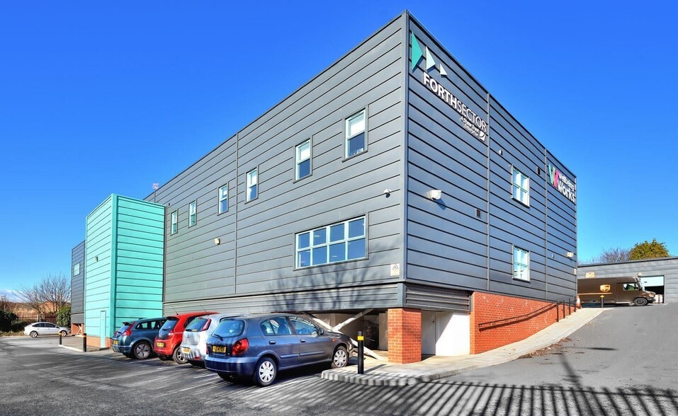 Duddingston Park S, Edinburgh for lease - Building Photo - Image 2 of 9