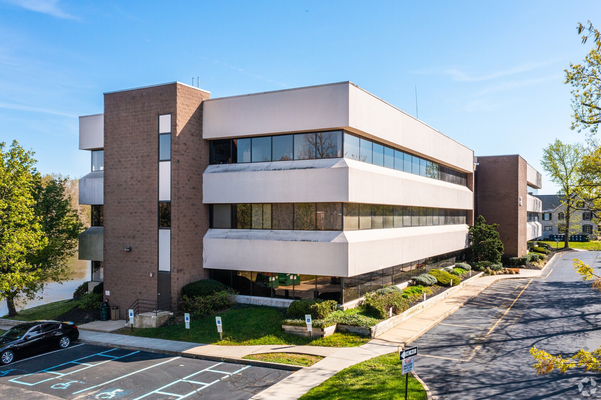 20 E Clementon Rd, Gibbsboro, NJ 08026 Office for Lease