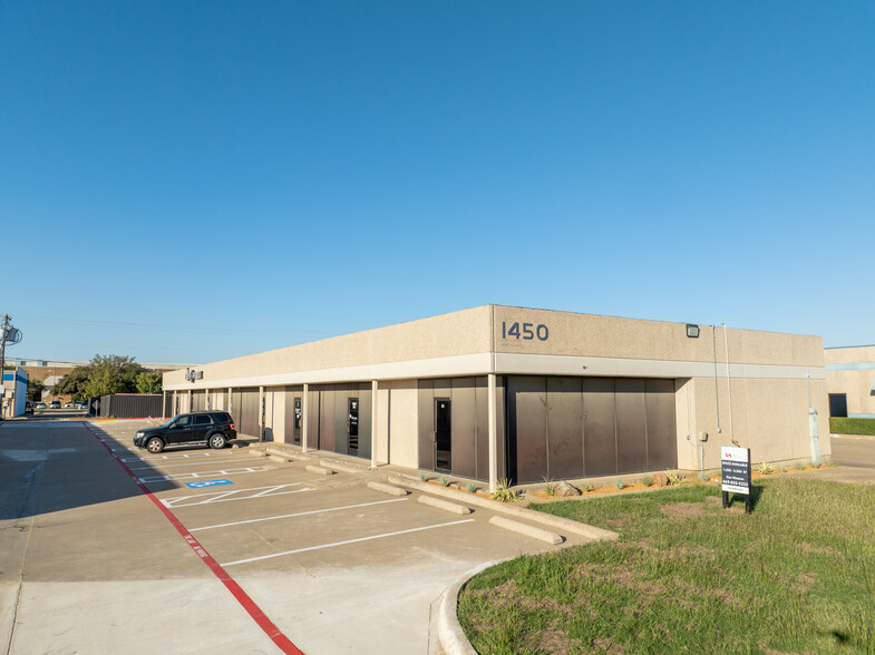 1450 Halsey Way, Carrollton, TX for lease - Building Photo - Image 2 of 6