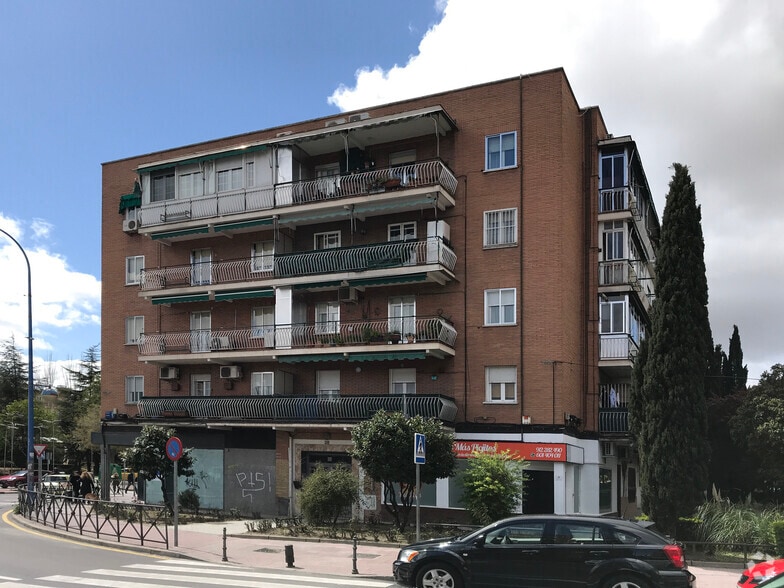 Multifamily in Leganés, Madrid for sale - Primary Photo - Image 1 of 1